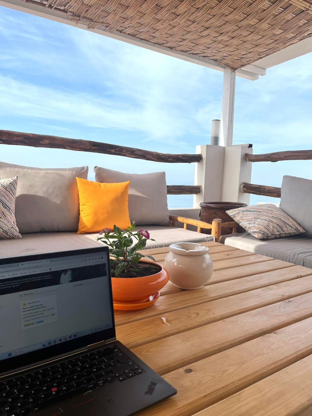 Bigblue Surf Hostel & Coworking Space - Taghazout (Adults Only) Azazoul Exterior photo